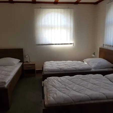 Konukevi Penzion Cerhenice Cerhenice