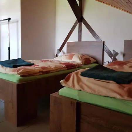 Penzion Cerhenice Konukevi *