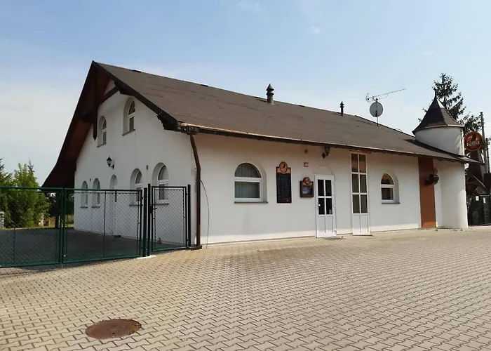 Gasthof Penzion Cerhenice *