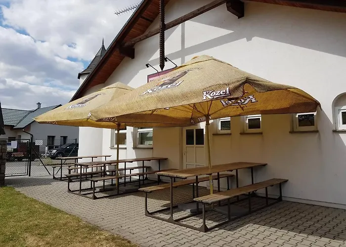 Penzion Cerhenice Gasthof *